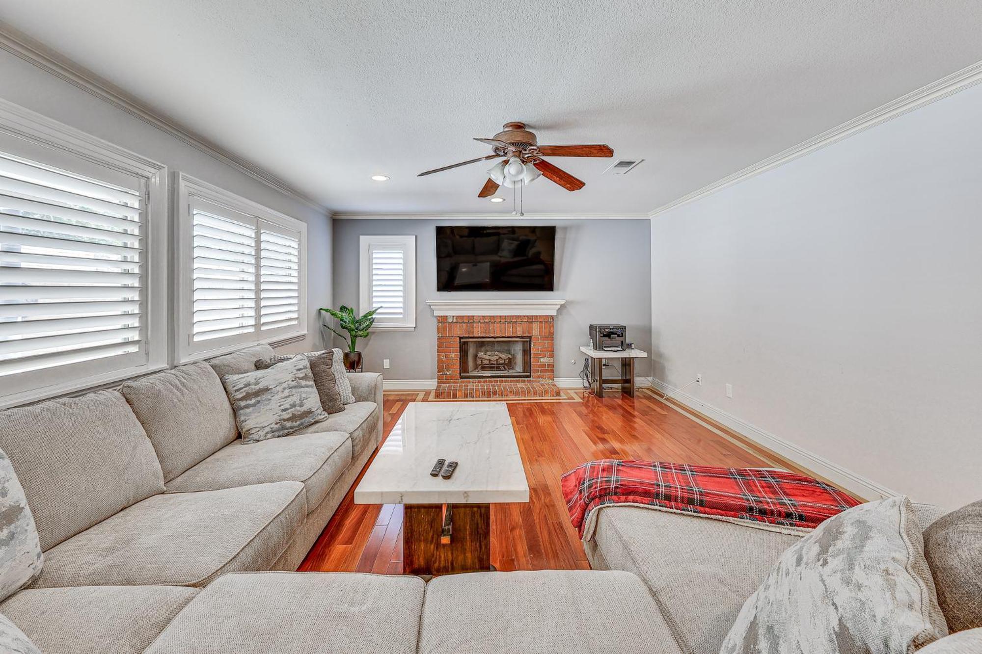 Large Rancho Cucamonga Home 5 Mi To Red Hill Park Extérieur photo