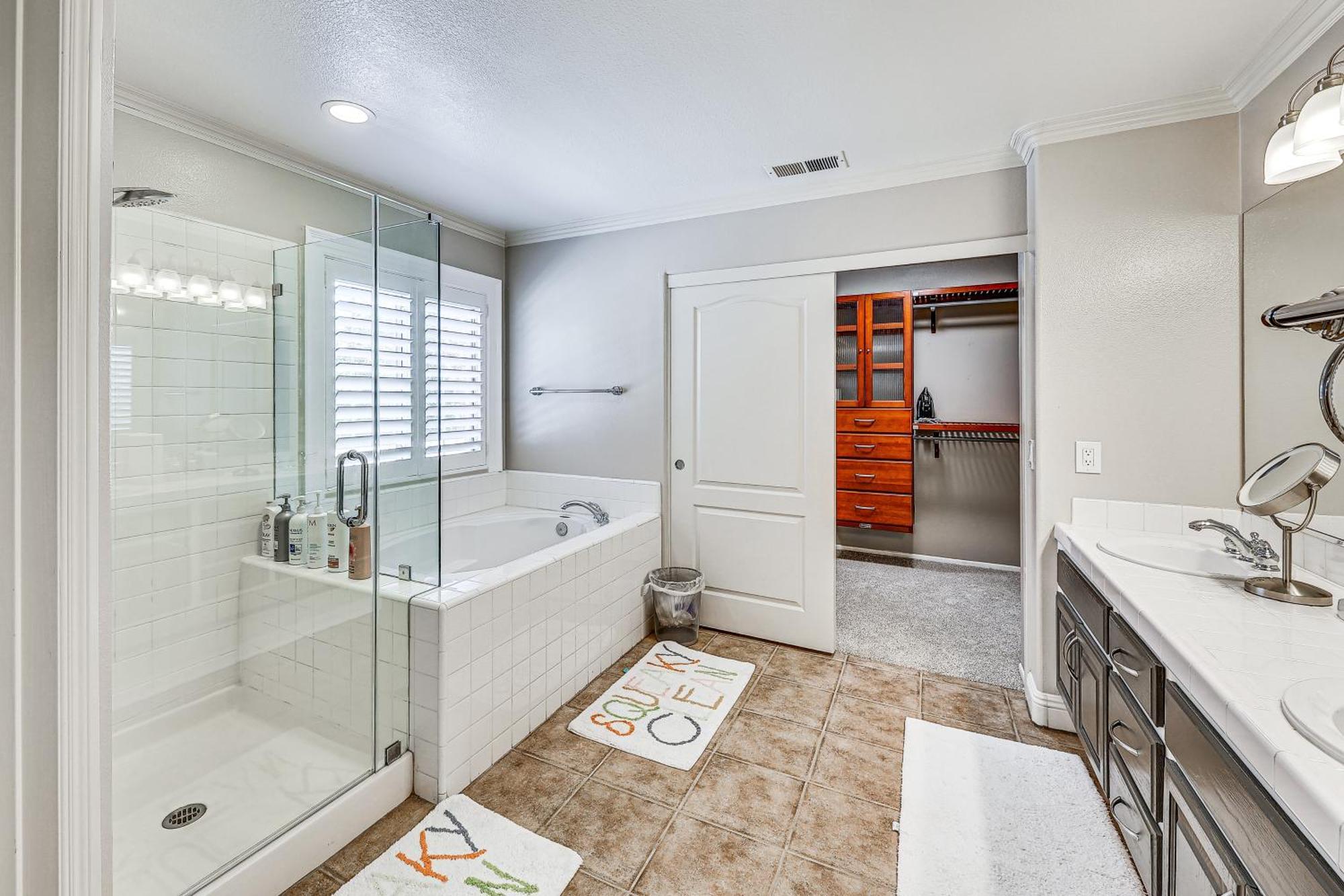Large Rancho Cucamonga Home 5 Mi To Red Hill Park Extérieur photo