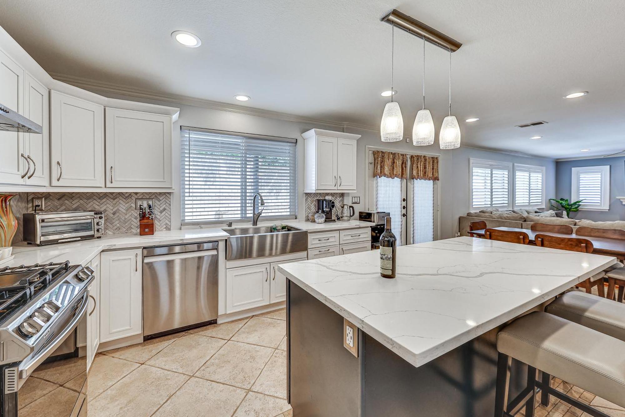 Large Rancho Cucamonga Home 5 Mi To Red Hill Park Extérieur photo